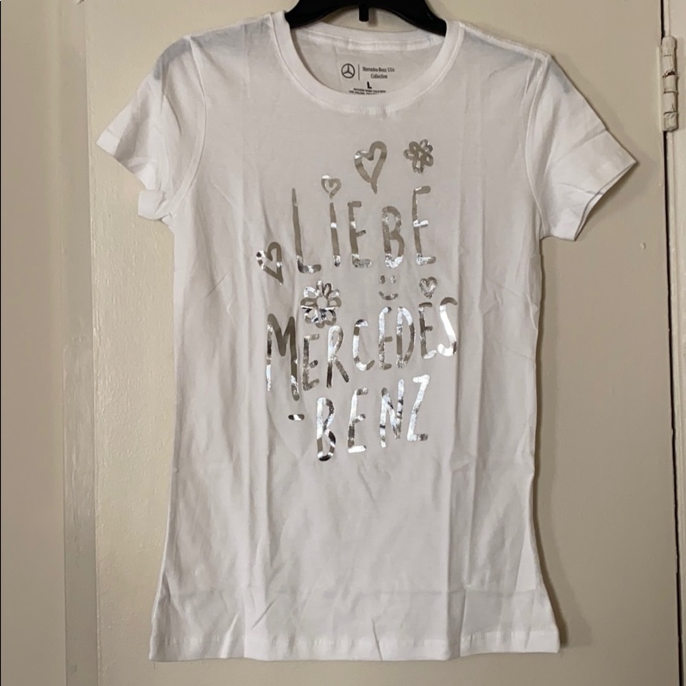 White t-shirt